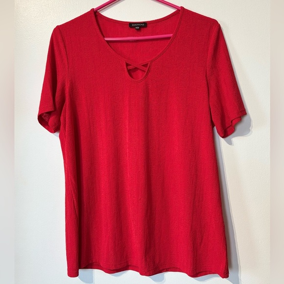 🎉4/30$🎉 Red Relaxed Short Sleeve Tee – Size M ❤️ - Picture 1 of 4